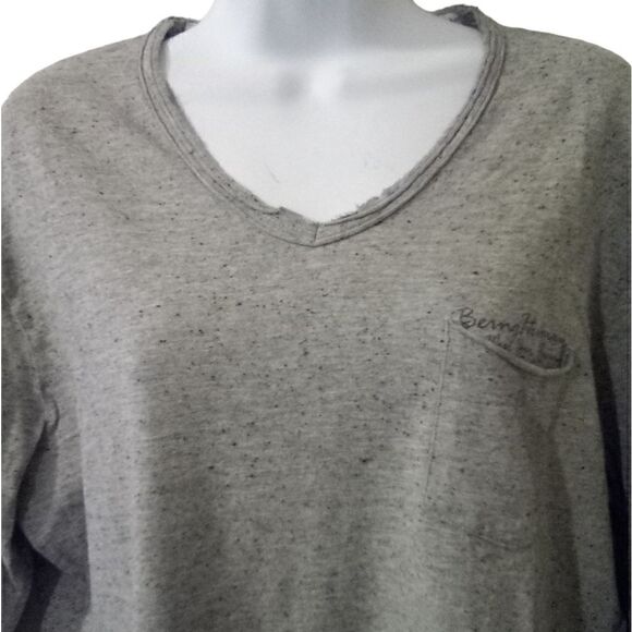 Being Human gray long sleeve V neck spread a smile Tee shirt size M - Picture 3 of 10